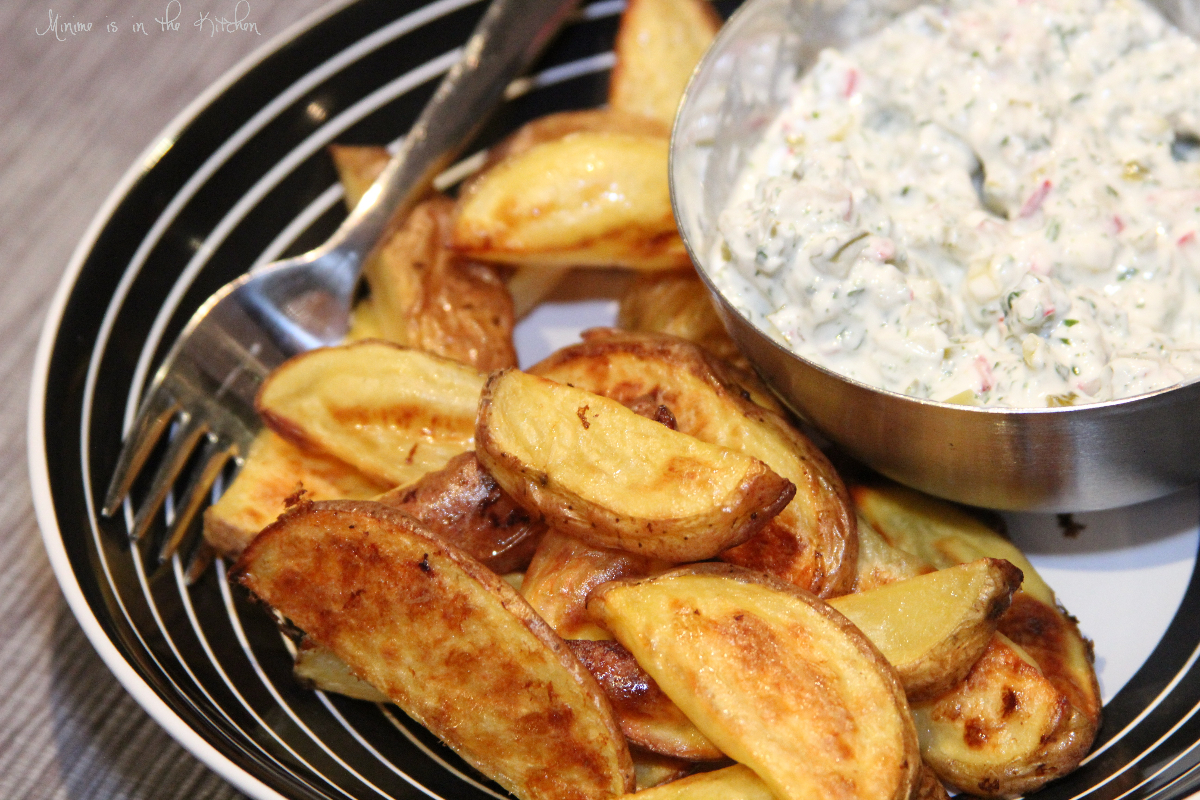 Kartoffelecken Aus Dem Ofen Mit Buntem Quark